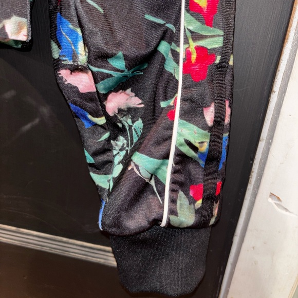 Adidas Originals Bellista Floral Print Cropped Track Jacket Size Medium - Picture 4 of 6